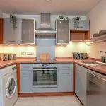 Elegant 2Br Retreat With Secure Parking