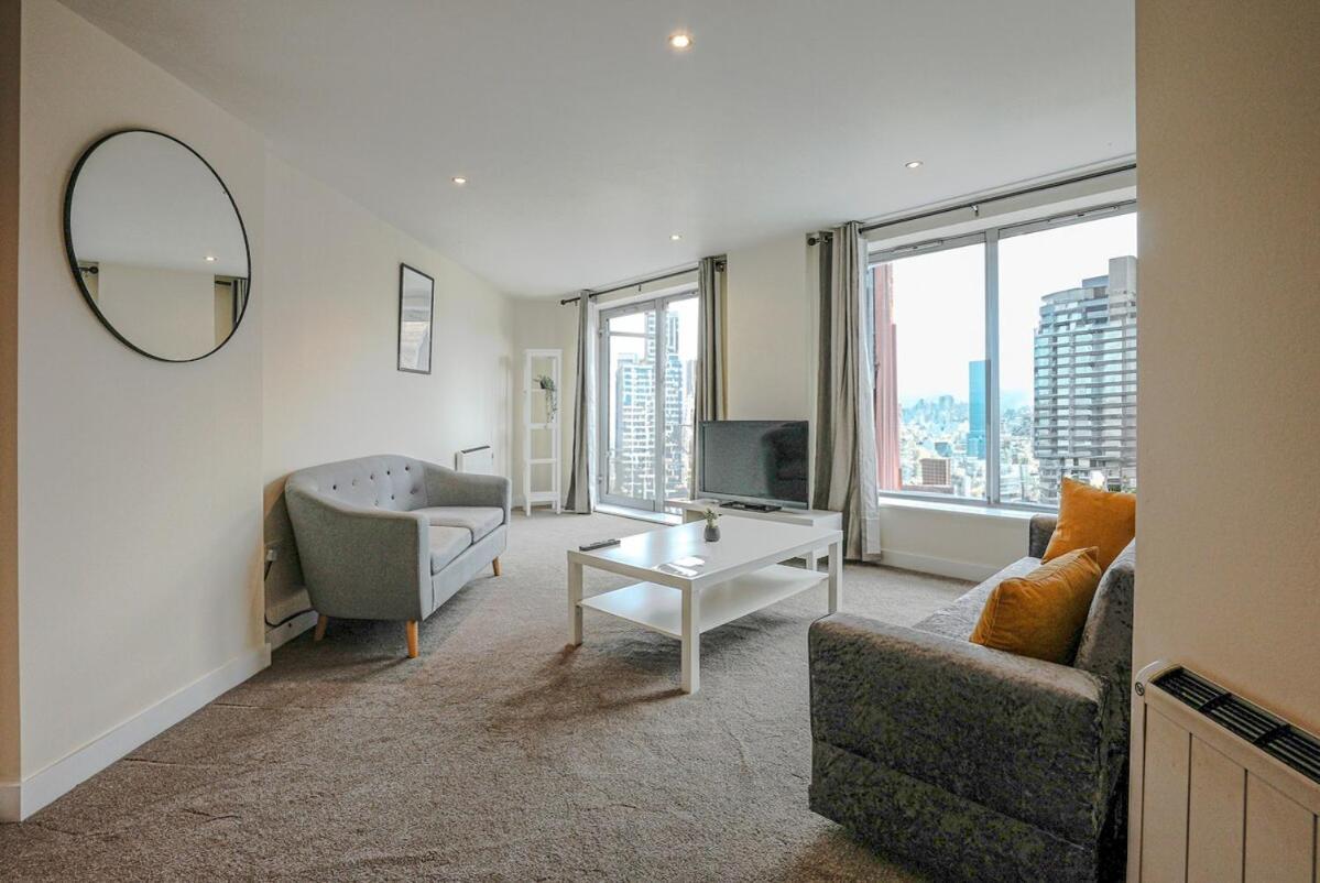 Elegant 2br Retreat With Secure Parking * Birmingham